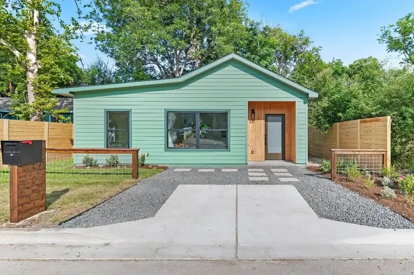 Quiet, Charming, Central to Domain & UT/Downtown - Image 1