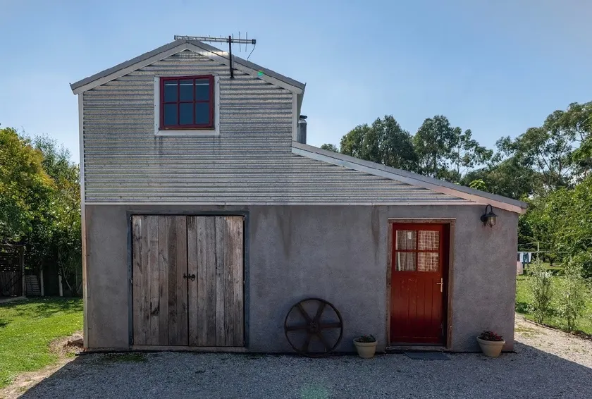 The Barn on Baldry - Image 1