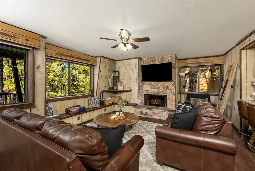 Buffalo Basin | Cozy Mtn Retreat| 2 Blocks to lift - Image 1