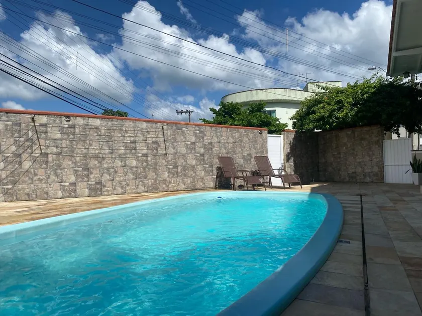 Blumen Exclusive Pool Space - Image 1