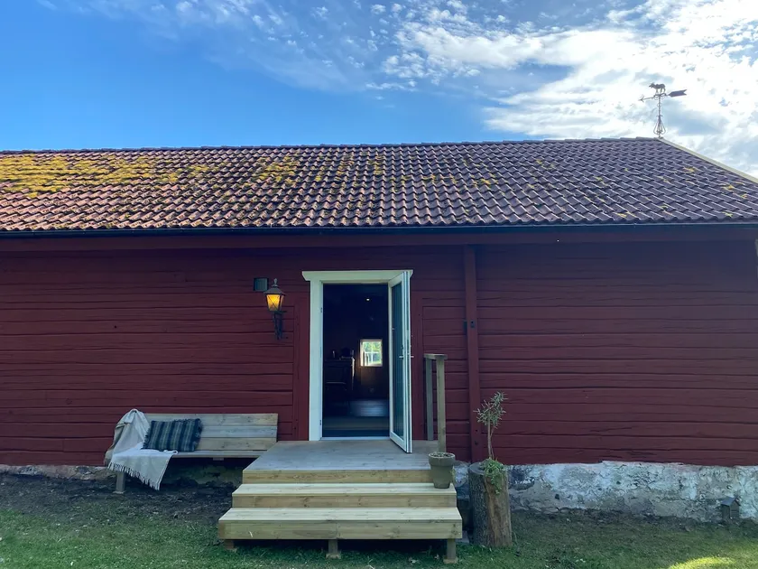 Cabin with proximity to nature - Image 1