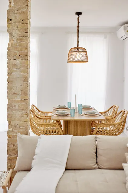50 meters from the beach, terrace overlooking the sea - Image 1