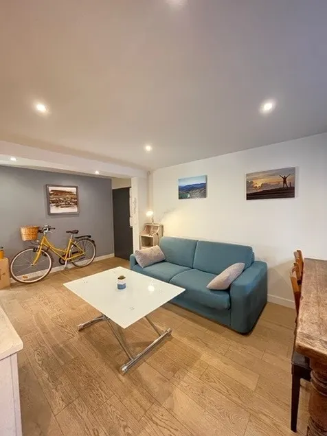 The salt granary 2 bedrooms-center-train S - Image 1