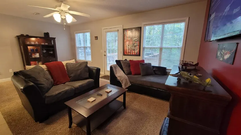 King Bed, 8 Min to Rucker, Pets, Long/short stays - Image 1