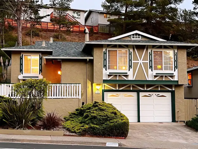 Scenic Retreat w/ AC Hidden Gem Near SFO/SF/Beach - Image 1