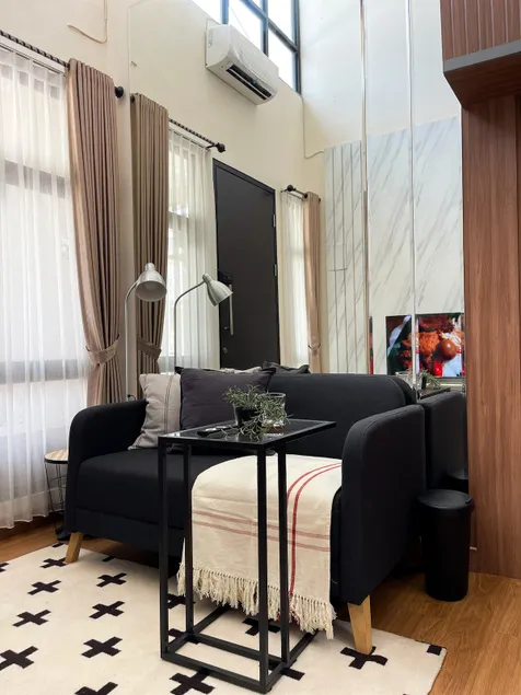 Raynhouse Homestay Podomoro River View, Cimanggis - Image 1