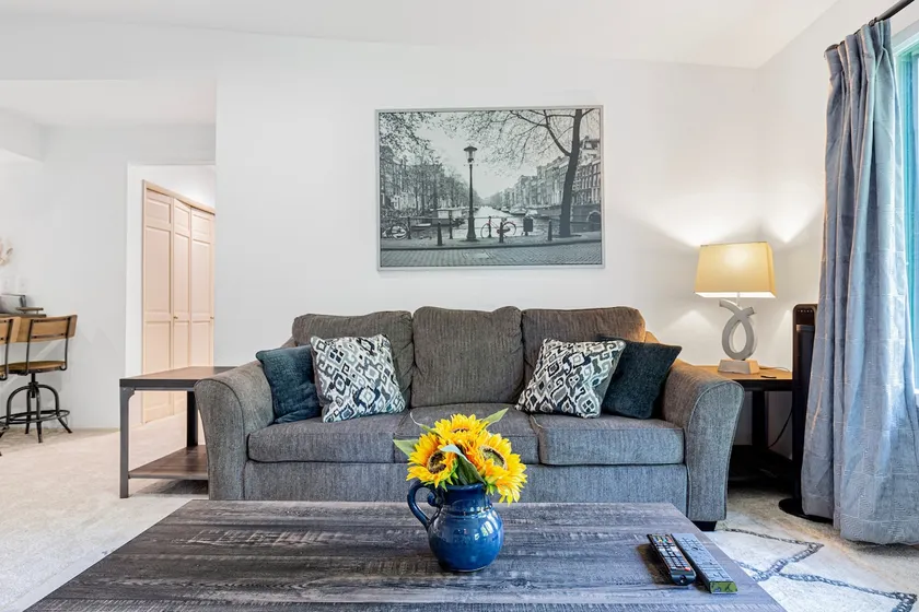 Getaway in Downtown Bellevue, WA - Image 1