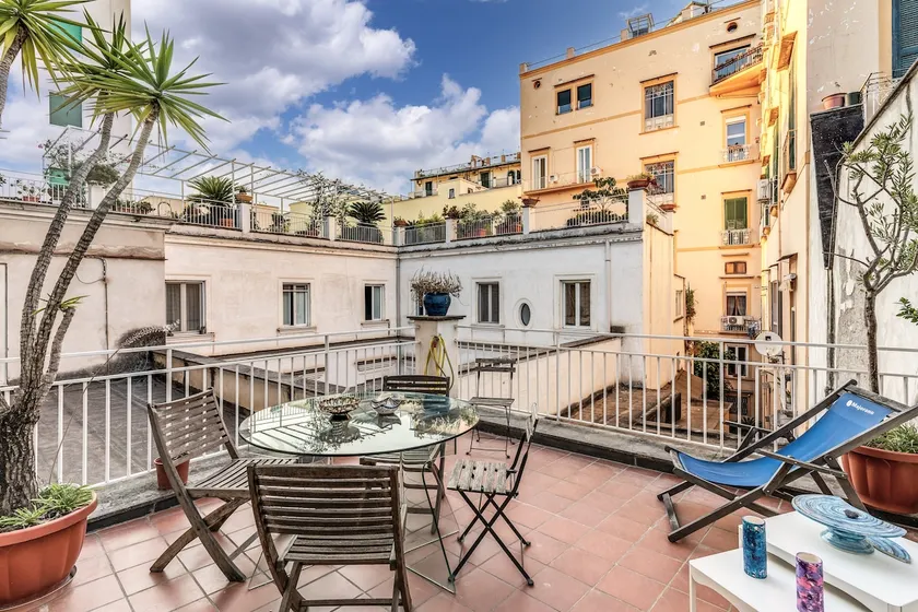 San Teodoro Apartment with Private Terrace Chiaia - Image 1