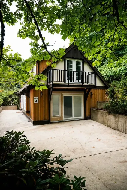 Private Mountainside Home - Image 1