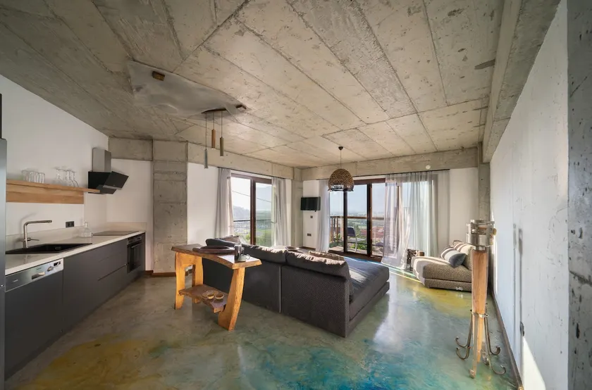 Large, Spacious and Sea View: Blue Suite - Image 1
