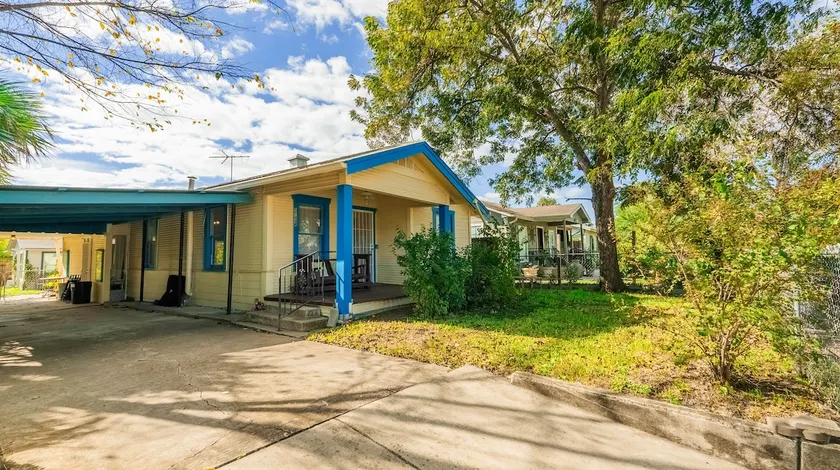 UpTown House: 2BR/2BA w/Wi-Fi - Image 1