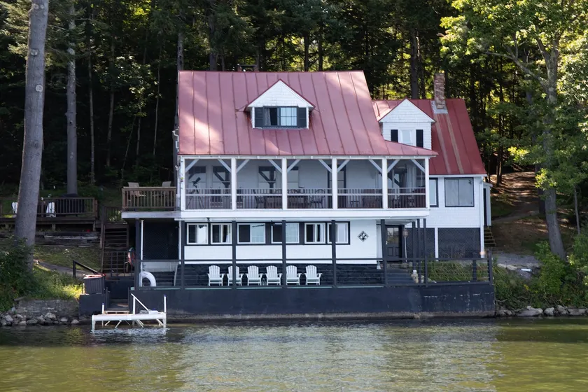 July 7-14 Available: Large Porches & Living Space! - Image 1