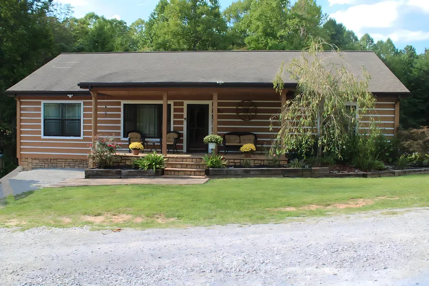 Cabin<3miles to DHL Marina & Golf - Image 1