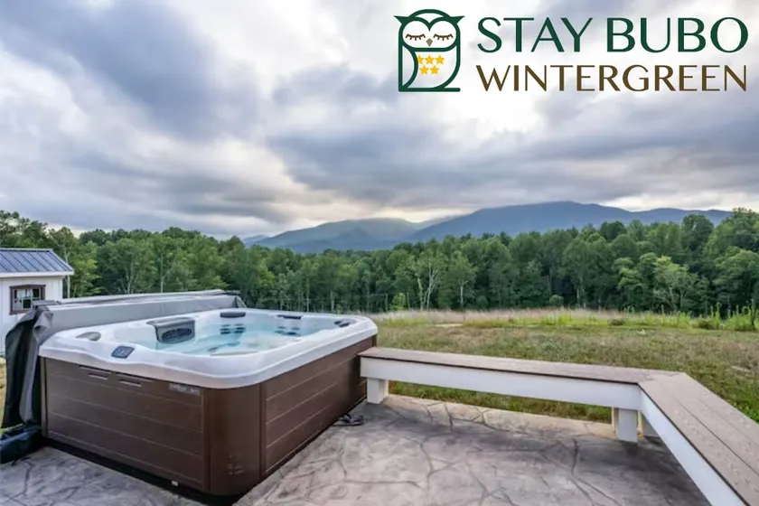 Stargaze on 12 Acres: Hot Tub 55”TV Fire Pit Grill - Image 1