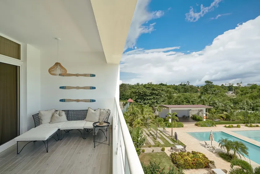 Dreamy 2Bd w/Pool-Gym-5min beach - Image 1