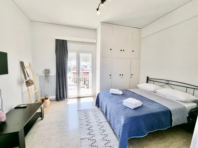 Flat in Athens with amazing city view - Image 1