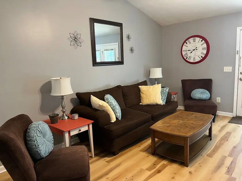Southside Townhome - Image 1