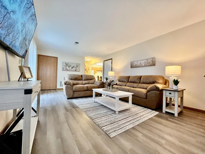Lovely remodeled 2 bedroom in Middletown, Ohio - Image 1