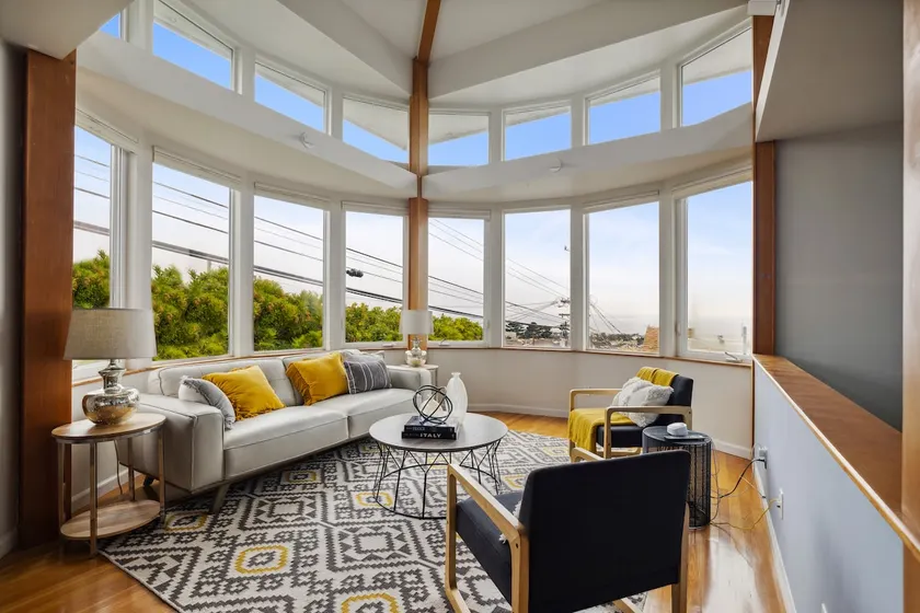 Architectural Sanctuary w/Spectacular Ocean Views - Image 1