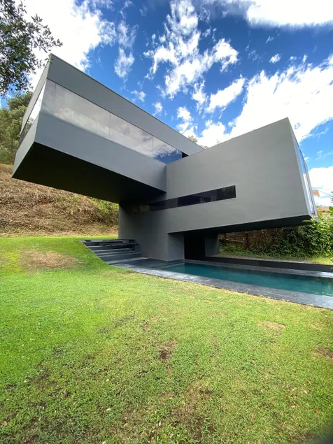 the black line house - Image 1