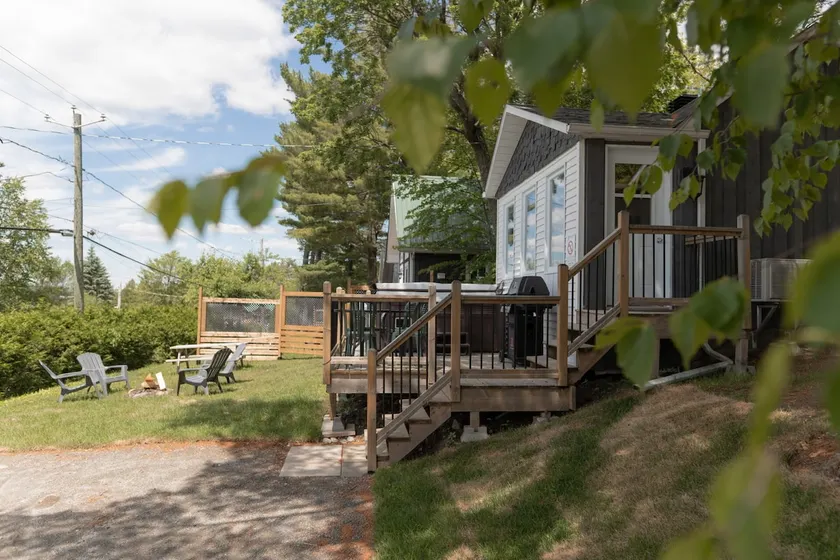Chalet Petit Robert - Image 1