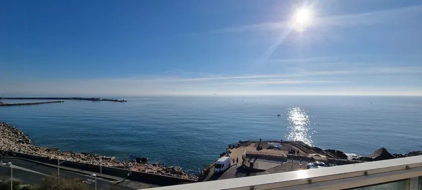 Le Marty 53 Un Balcon Sur La Mer Centre Historique - Image 1