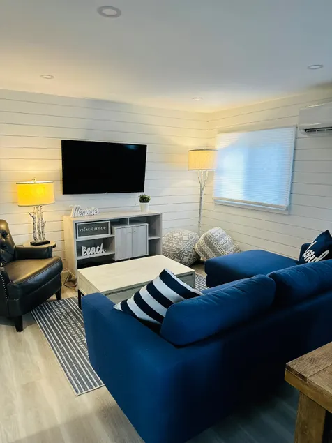 Lakeview Escape - Sparrow Lake Muskoka Beach House - Image 1