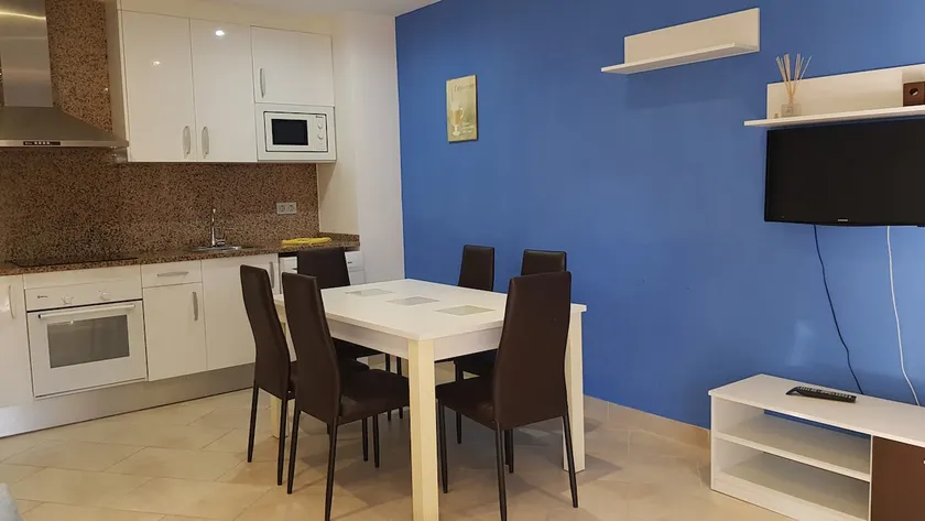 Apartment in Playa de la Mora 2 Bedrooms - Image 1