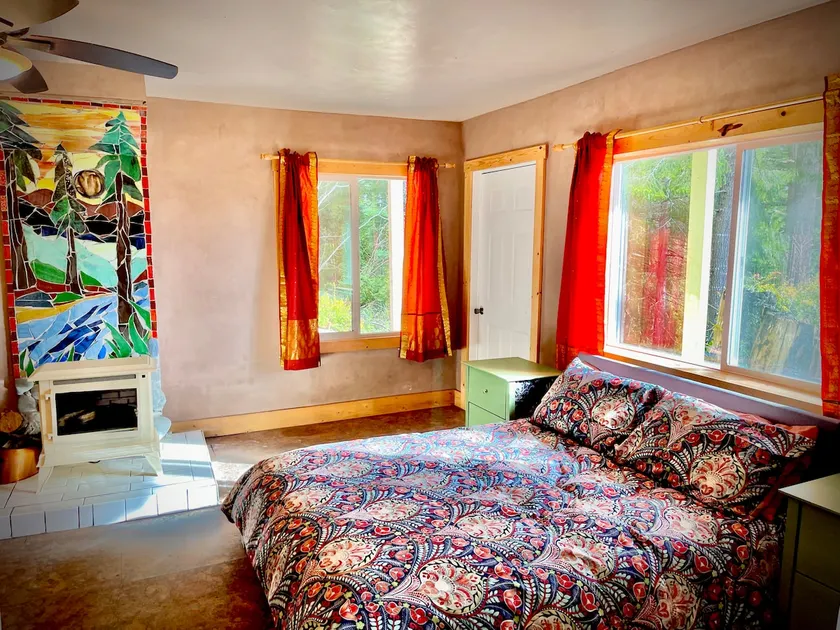 The Nest - Eclectic Art, Surf & Nature retreat. - Image 1