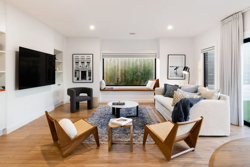 1 Beach House - Award-winning Luxury 4 Bedroom Smart Home - Image 1
