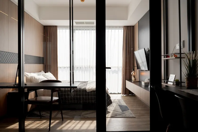 Modern Sophisticated 1Br At The Smith Alam Sutera Apartment - Image 1