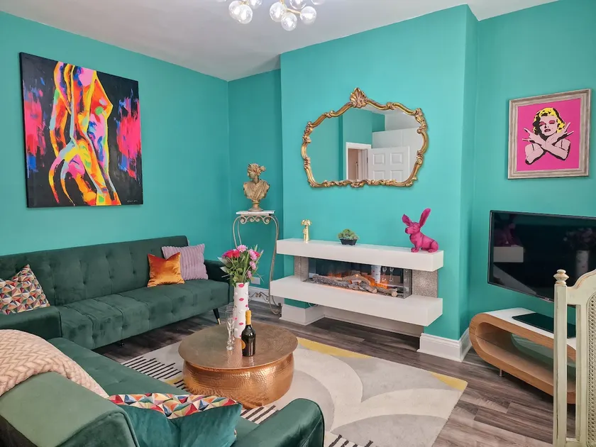 Eclectic 1BD in the Heart of Cheltenham! - Image 1