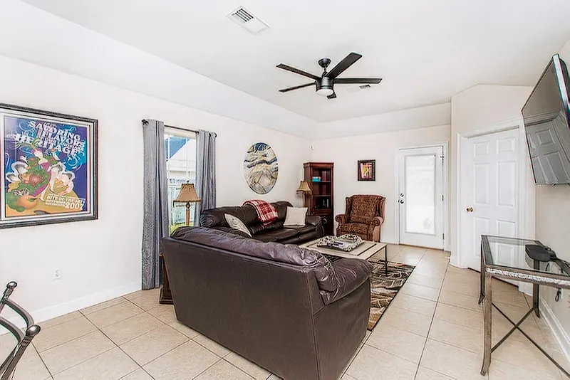 Townhome in Hammond - Image 1