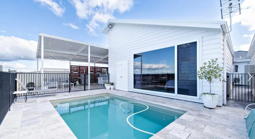 EllaRose Home. - Image 1