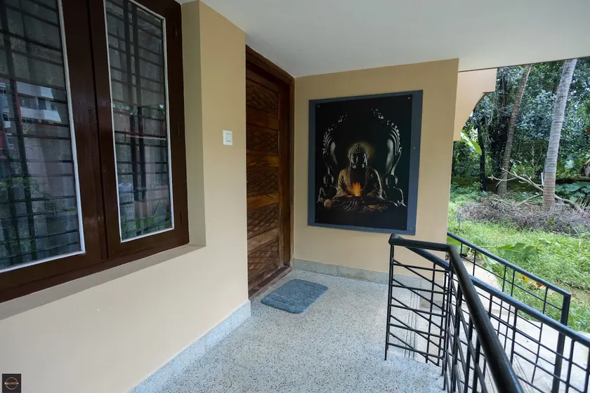 Reunion Villa - Image 1