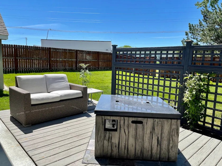 Billings Best 1BD - Image 1