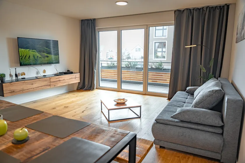 ApartHome Eching 91m² parking kitchen balcony - Image 1