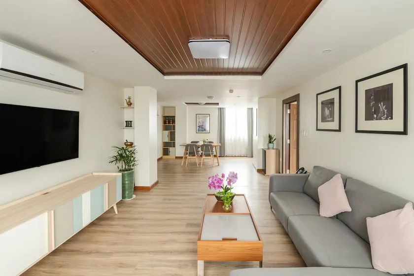 Penthouse Apartment - Image 1