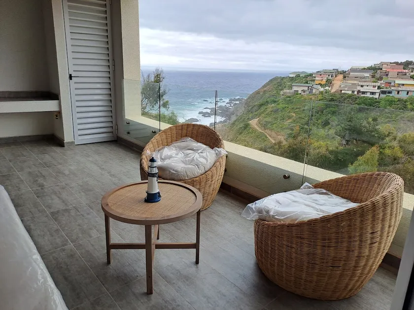 Relaxed, feeling the sea - Image 1