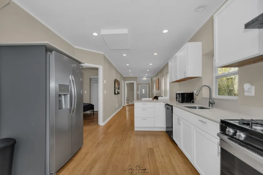 Modern 3BR Near Navy Base,Lake and Casino - Image 1