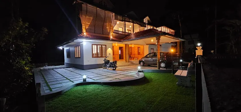 Entire Villa in Kannur with Pool near Beach - Image 1