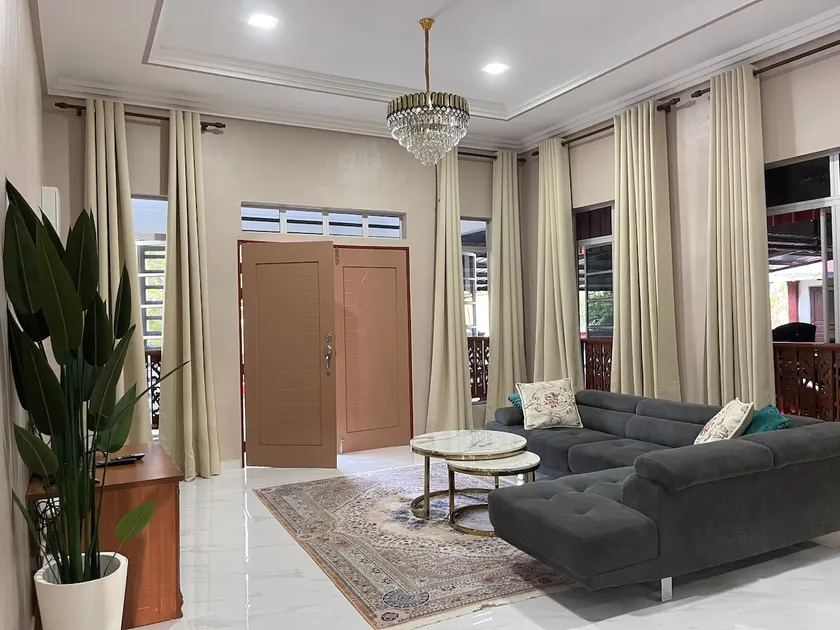 Noi Anggun Homestay - Image 1