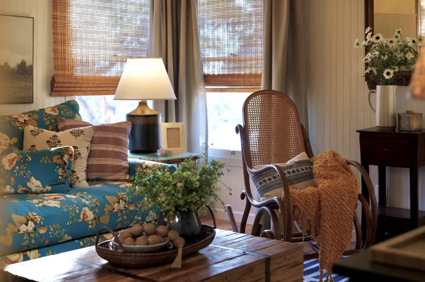 Serene and stylish lakeside bungalow. What a gem! - Image 1