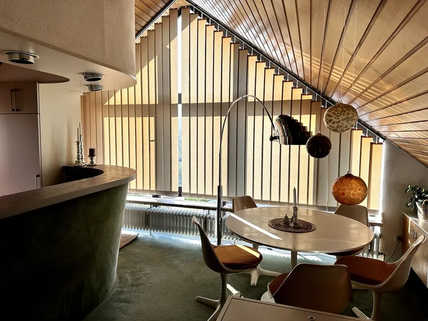 Charming 70s apartment - Image 1