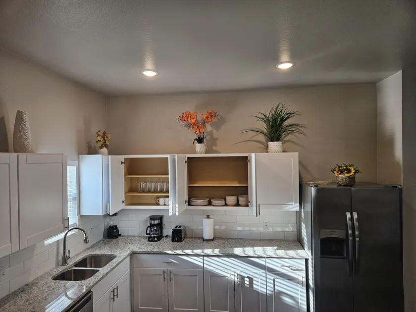 *Modern* Home Fort-Worth! - Image 1