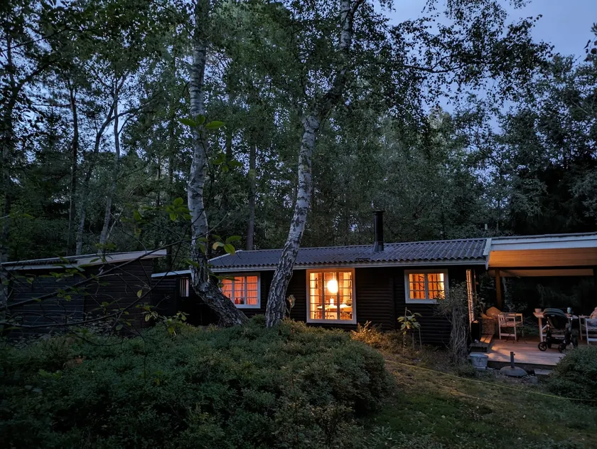 Authentic cabin in the middle of the forest - Image 1
