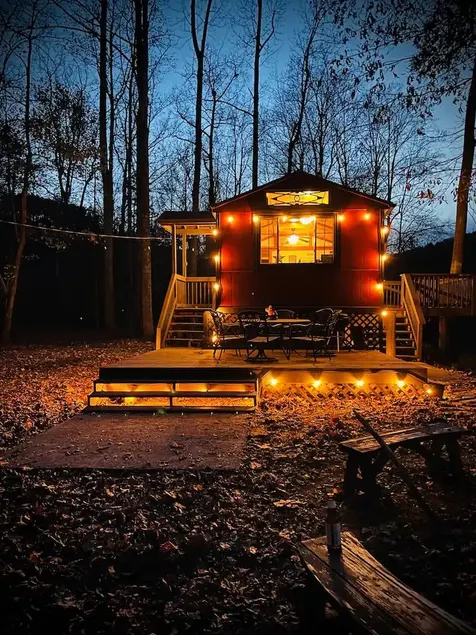Cacapon Riverside Getaway - Image 1