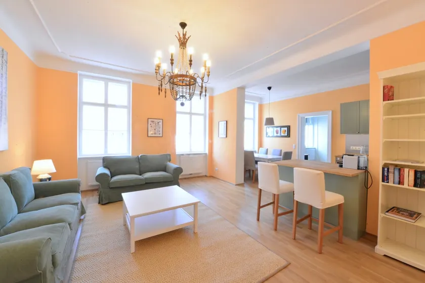New & large with 3 bedrooms - Image 1