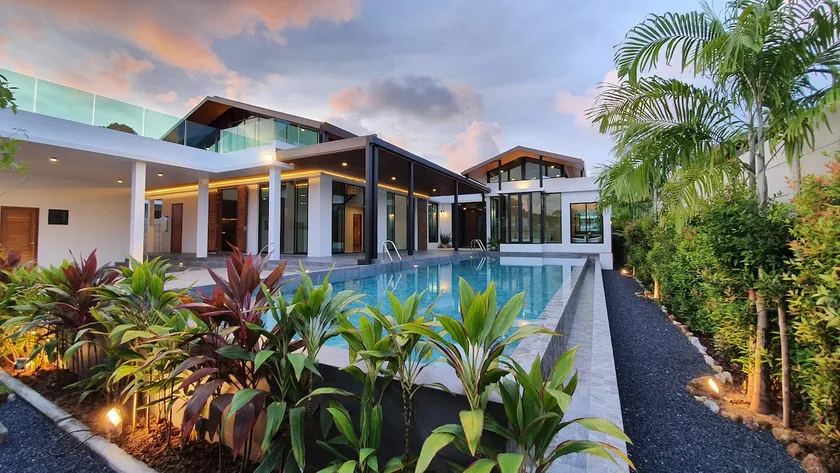 Hebe Haven, Luxury 4 Beds, Baan Bua Nai Harn - Image 1