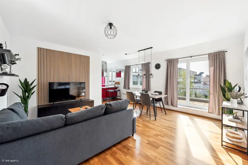 1BR Penthouse Town Hall | Terrace | Air Conditioning - Image 1